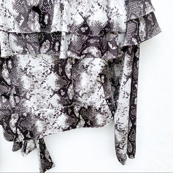 Gianni Bini Python Snakeskin Ruffle Wrap Top - Picture 10 of 11